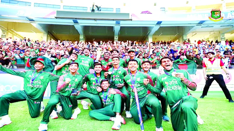 সাফল্যের ঝলকে আশা জাগানো বছর সাফল্যের ঝলকে আশা জাগানো বছর