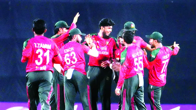 হোয়াইটওয়াশে চোখ টাইগারদের