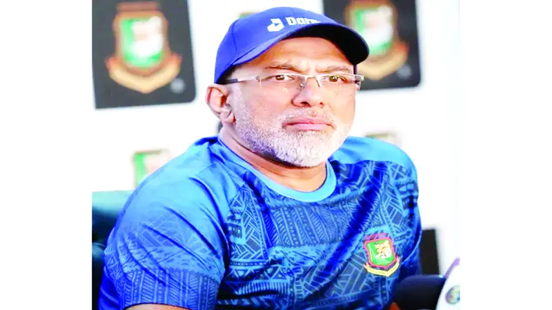 হাতুরুর প্রাথমিক লক্ষ্য গ্রুপ পর্ব পেরোনো হাতুরুর প্রাথমিক লক্ষ্য গ্রুপ পর্ব পেরোনো