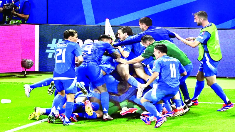 ক্রোয়েশিয়াকে কাঁদিয়ে শেষ ষোলোতে ইতালি ক্রোয়েশিয়াকে কাঁদিয়ে শেষ ষোলোতে ইতালি