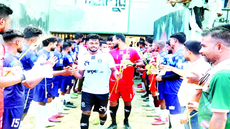 চ্যাম্পিয়ন মোহামেডান আবাহনী রানার্সআপ চ্যাম্পিয়ন মোহামেডান আবাহনী রানার্সআপ