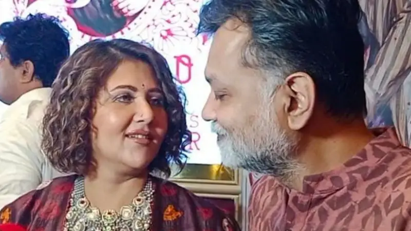 সৃজিতের বুকে স্বস্তিকা সৃজিতের বুকে স্বস্তিকা