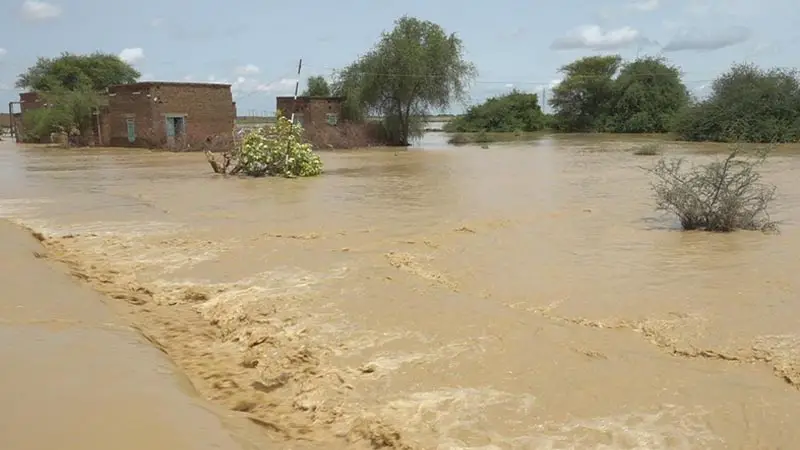 বাঁধভাঙা বন্যায় ৬০ জনের মৃত্যু বাঁধভাঙা বন্যায় ৬০ জনের মৃত্যু