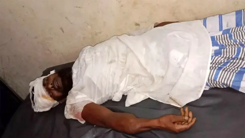 হাতিয়ায় টমটম-অটোরিকশা সংঘর্ষে নিহত ১ হাতিয়ায় টমটম-অটোরিকশা সংঘর্ষে নিহত ১