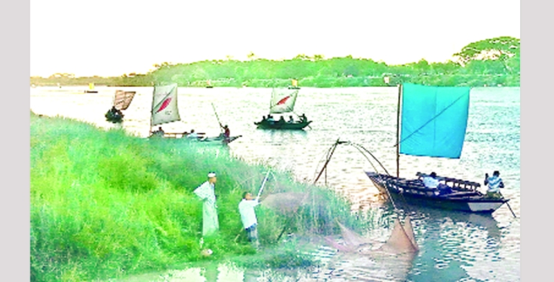 শরতে ব্রহ্মপুত্র নদে পালতোলা নৌকা শরতে ব্রহ্মপুত্র নদে পালতোলা নৌকা