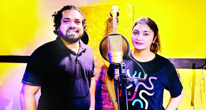 নাটকের গানে প্রথম একসঙ্গে রাফাত-দোলা নাটকের গানে প্রথম একসঙ্গে রাফাত-দোলা