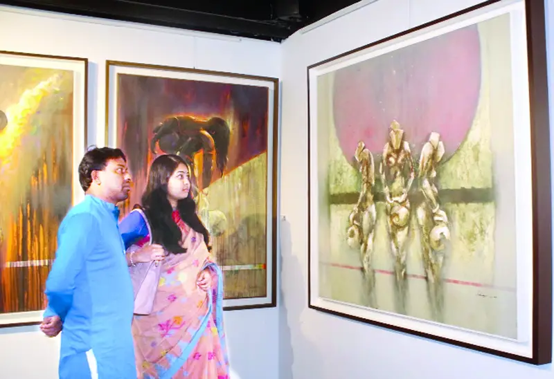 নারীর শরীরী অভিব্যক্তিকে উপজীব্য করে আঁকা ছবির প্রদর্শনী নারীর শরীরী অভিব্যক্তিকে উপজীব্য করে আঁকা ছবির প্রদর্শনী