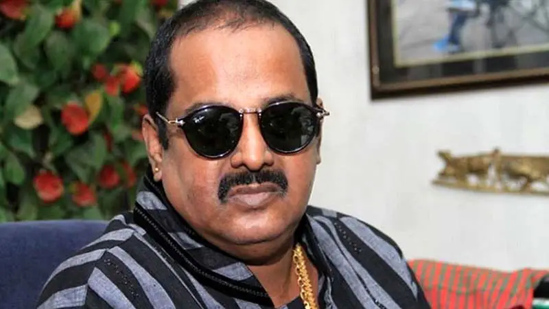 গাবতলী গরুর হাটে শিল্পীদের চাকরি দেবেন ডিপজল গাবতলী গরুর হাটে শিল্পীদের চাকরি দেবেন ডিপজল