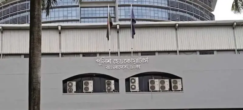 আইন নিজের হাতে তুলে নিলে কঠোর ব্যবস্থা নেওয়া হবে আইন নিজের হাতে তুলে নিলে কঠোর ব্যবস্থা নেওয়া হবে