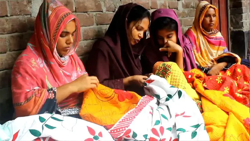 বিলুপ্তপ্রায় গ্রামবাংলার ঐতিহ্যবাহী নকশিকাঁথা