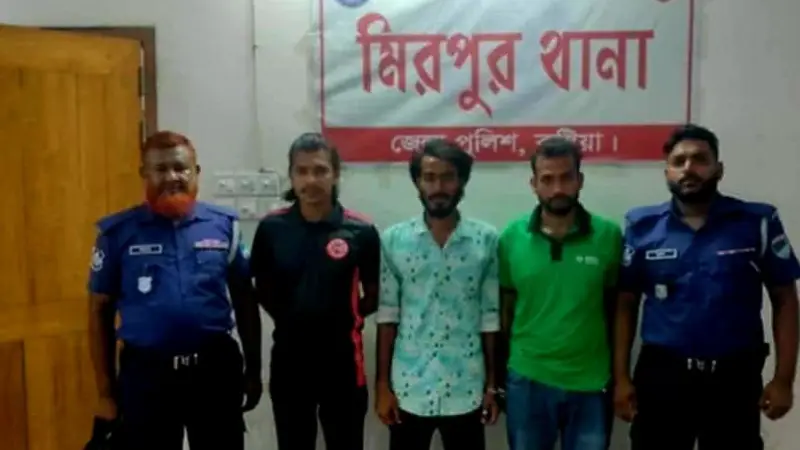 চড়ের প্রতিশোধে জাসদ কর্মীকে পিটিয়ে হত্যা, আটক ৩ চড়ের প্রতিশোধে জাসদ কর্মীকে পিটিয়ে হত্যা, আটক ৩