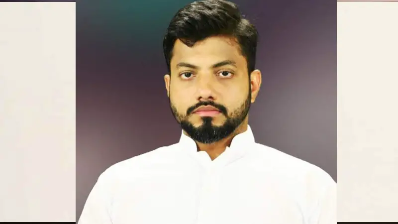 ইশরাক হোসেনকে শপথ পড়াতে বাধা নেই আর ইশরাক হোসেনকে শপথ পড়াতে বাধা নেই আর