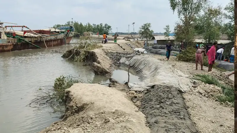 শুকায়নি আইলার ক্ষত, আবারও ঘূর্ণিঝড়ের আশঙ্কায় উপকূলজুড়ে আতঙ্ক