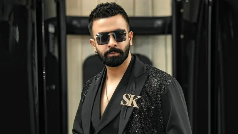 লুকিয়ে ওষুধ খেতেন শাকিব খান লুকিয়ে ওষুধ খেতেন শাকিব খান