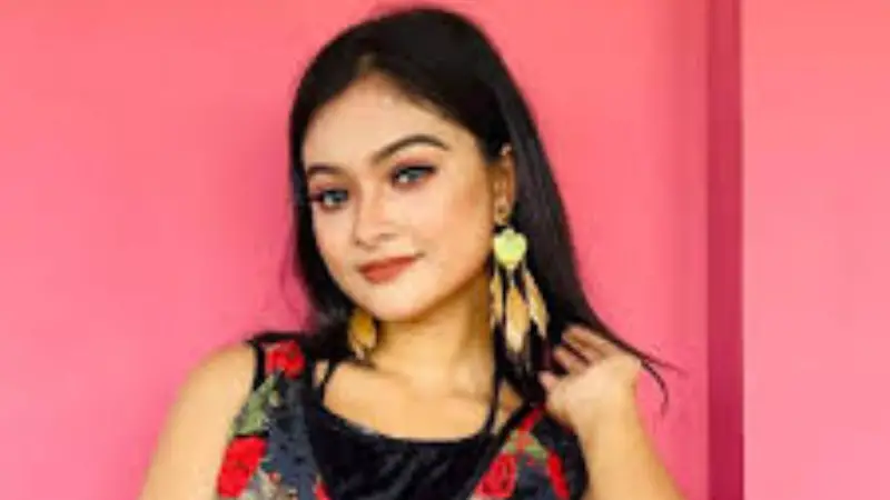 মোটা হতে চান সুমাইয়া রিমু! মোটা হতে চান সুমাইয়া রিমু!