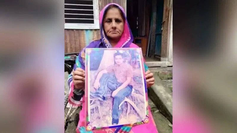 মাকে বলেছিলেন বাড়ি ফিরবেন:ফিরেছেন লাশ হয়ে মাকে বলেছিলেন বাড়ি ফিরবেন:ফিরেছেন লাশ হয়ে