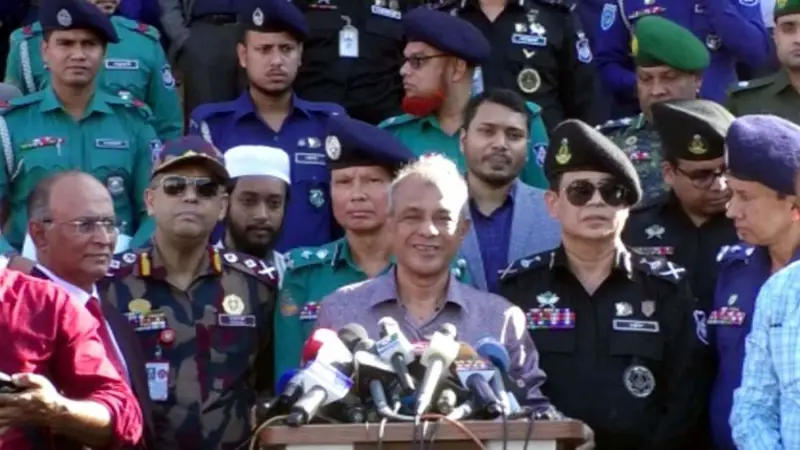 সীমান্তের যেকোন পরিস্থিতি মোকাবিলায় আমরা প্রস্তুত: স্বরাষ্ট্র উপদেষ্টা সীমান্তের যেকোন পরিস্থিতি মোকাবিলায় আমরা প্রস্তুত: স্বরাষ্ট্র উপদেষ্টা