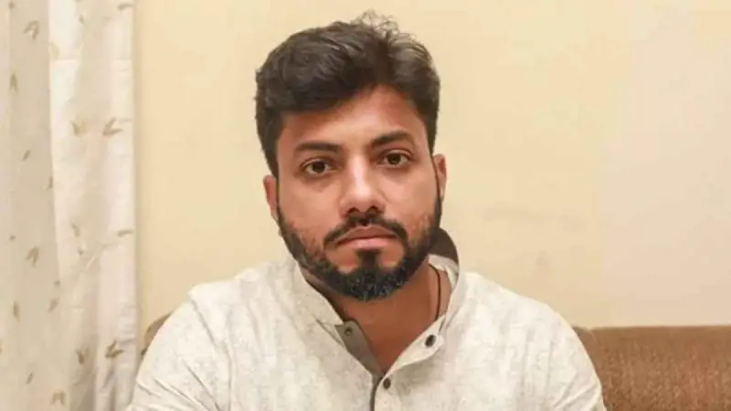 এবার রাজপথে নামার হুঁশিয়ারি ইশরাকের! এবার রাজপথে নামার হুঁশিয়ারি ইশরাকের!