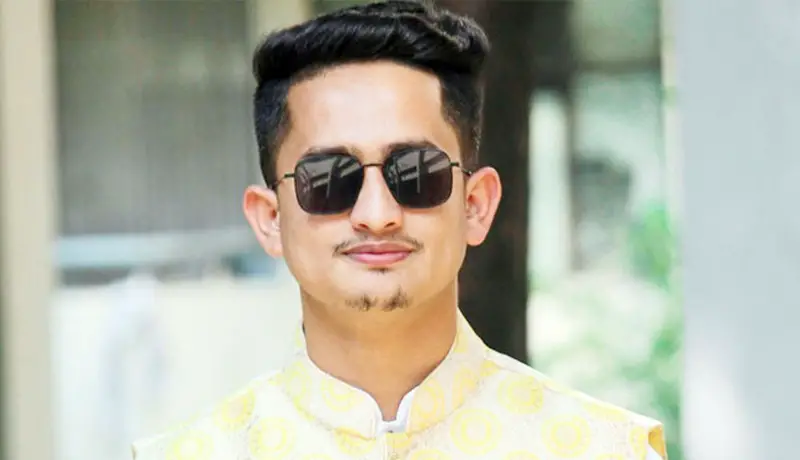 বড় দল ও বড় নেতা দেখে লাভ নেই, অনেক বড় বড় দলের নেতা আসছে আর গেছে বড় দল ও বড় নেতা দেখে লাভ নেই, অনেক বড় বড় দলের নেতা আসছে আর গেছে