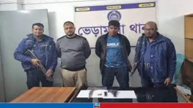 পুলিশ পরিচয়ে ছিনতাই: ছাত্রলীগ নেতা আটক পুলিশ পরিচয়ে ছিনতাই: ছাত্রলীগ নেতা আটক