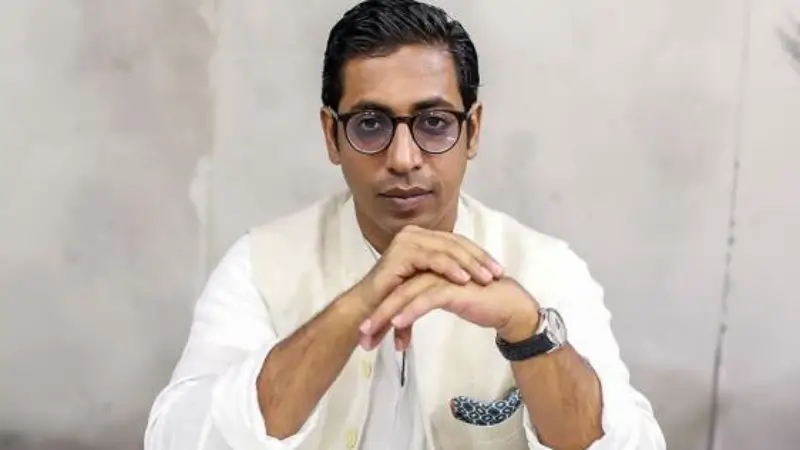 আ. লীগ আলোচনায় বসতে এবং নির্বাচন নিয়ে কথা বলতে প্রস্তুত: নাহিম রাজ্জাক আ. লীগ আলোচনায় বসতে এবং নির্বাচন নিয়ে কথা বলতে প্রস্তুত: নাহিম রাজ্জাক