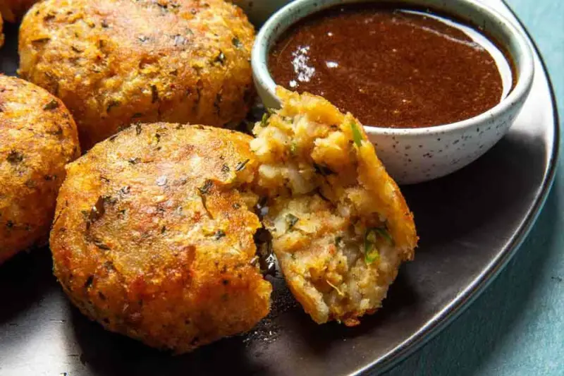 মজাদার কাঁচা কলার কাটলেট মজাদার কাঁচা কলার কাটলেট