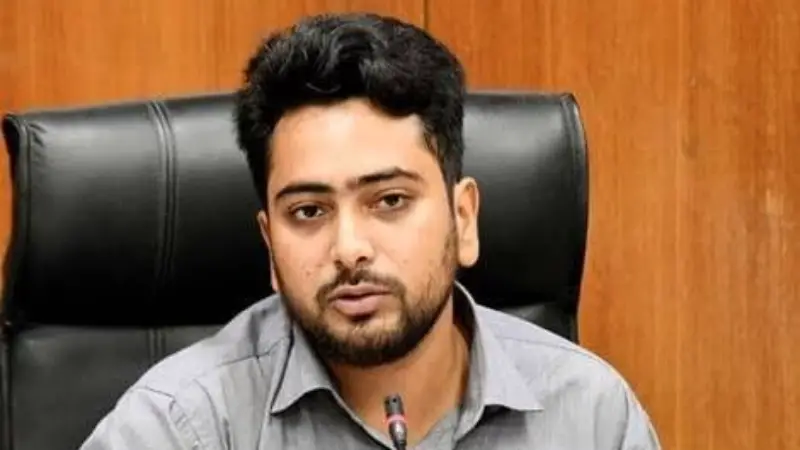 নির্বাচনে আওয়ামী লীগের অংশগ্রহণ নিয়ে স্পষ্ট বার্তা দিলেন নাহিদ ইসলাম নির্বাচনে আওয়ামী লীগের অংশগ্রহণ নিয়ে স্পষ্ট বার্তা দিলেন নাহিদ ইসলাম