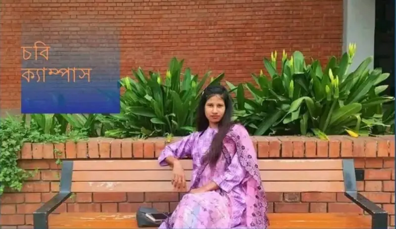 পান নি টিউশনি, চবি ক্যাম্পাসেই বিক্রি করছেন পিঠা এক ছাত্রী পান নি টিউশনি, চবি ক্যাম্পাসেই বিক্রি করছেন পিঠা এক ছাত্রী