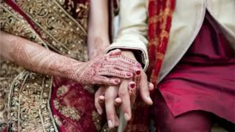 জানা গেলো কেমন পুরুষকে বিয়ে করলে সুখী হবেন! জানা গেলো কেমন পুরুষকে বিয়ে করলে সুখী হবেন!