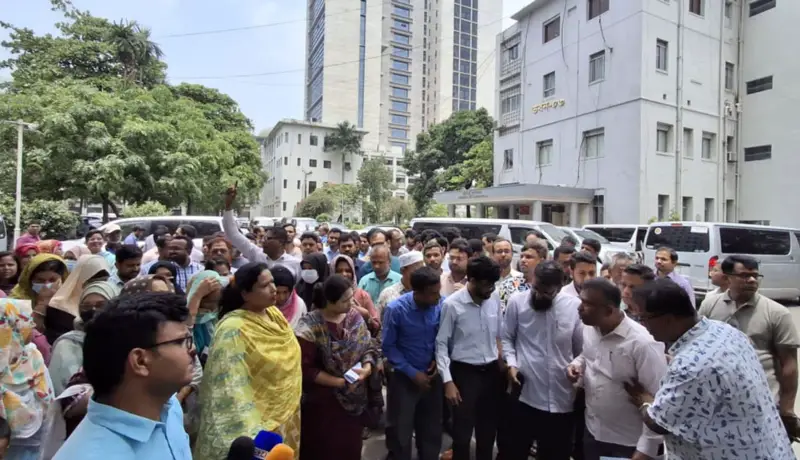 আমরা এমন কর্মসূচি দেব, আপনারা কল্পনা করতে পারবেন না আমরা এমন কর্মসূচি দেব, আপনারা কল্পনা করতে পারবেন না