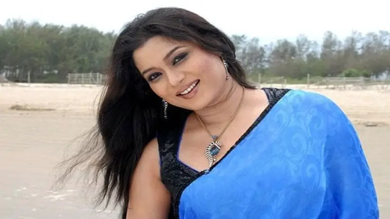 ফাঁকা ঘরে একা পেয়ে যা করেছিল পরিচালক, মুখ খুললেন অভিনেত্রী ফাঁকা ঘরে একা পেয়ে যা করেছিল পরিচালক, মুখ খুললেন অভিনেত্রী