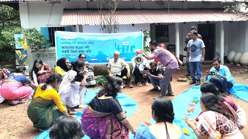 দখল ও দূষণে নদীর সেই সুন্দর চিত্র এখন গল্প হয়ে গেছে