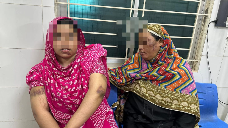 বেকসুর খালাস পেয়েছেন পেকুয়ার নির্যাতিত মা-মেয়ে