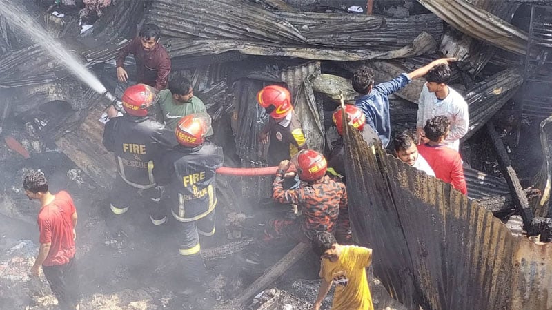 যে কারণে আগুন নেভাতে পানি পেল না ফায়ার সার্ভিস!