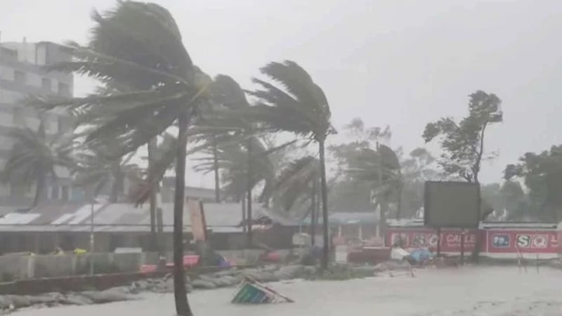 দেশের যে ১০ অঞ্চলে ৮০ কিমি বেগে ঝড় ও বজ্রবৃষ্টির আশঙ্কা