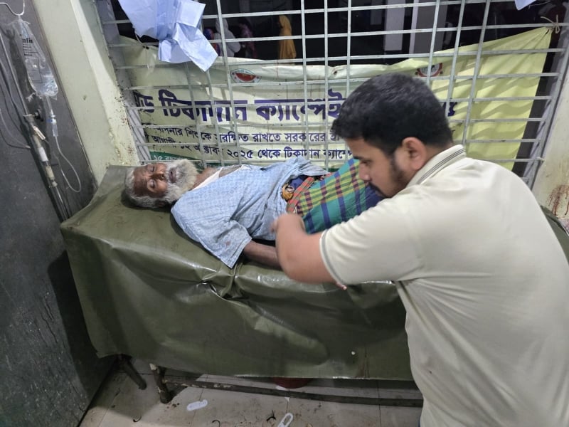 সাভারে দুই পক্ষের মারামারি, থানায় পাল্টাপাল্টি অভিযোগ