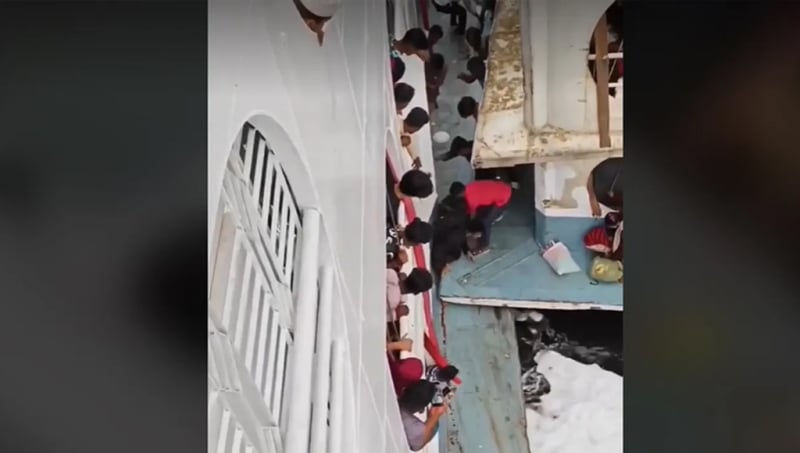 সদরঘাটে দুই লঞ্চের চাপায় ৩ জনের মৃত্যু