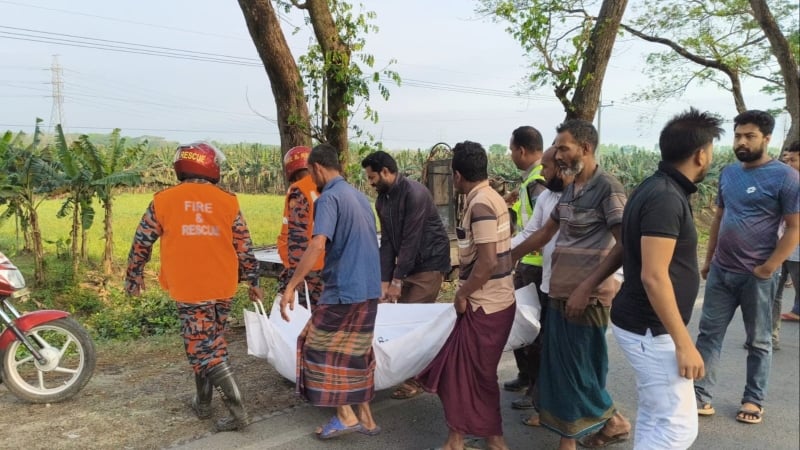 শৈলকুপায় নসিমন-কাভার্ডভ্যান সংঘর্ষে ব্যবসায়ী নিহত