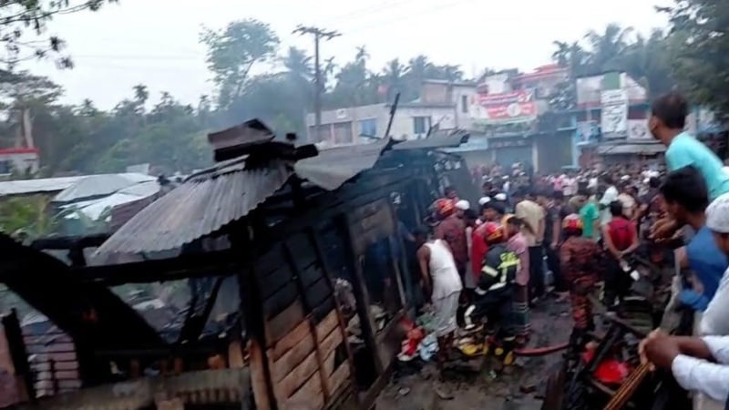 বাগেরহাটে ভস্মীভূত ৯ দোকান, অর্ধকোটি টাকার ক্ষতি
