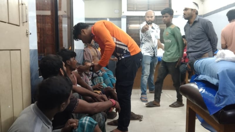 শৈলকুপায় ভিজিএফ কার্ড বিতরণ নিয়ে দুই গ্রুপের সংঘর্ষ, আহত ৬০