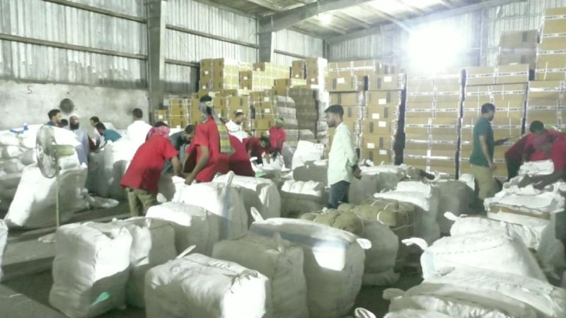 বেনাপোলে মিথ্যা ঘোষণায় আমদানি করা ৬ কোটি টাকার পণ্য আটক