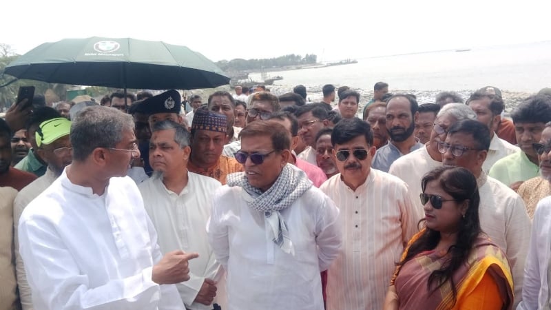 মেঘনার তীর রক্ষা বাঁধ পরিদর্শনে পানিসম্পদ মন্ত্রী এ্যানি