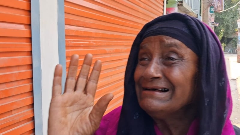 বোয়ালখালীতে ‘চাউলের কার্ড’ প্রলোভন, প্রতারক চক্রের ফাঁদে বৃদ্ধা