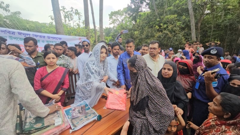 অসহায় মানুষের পাশে দাঁড়ানো আমাদের নৈতিক দায়িত্ব