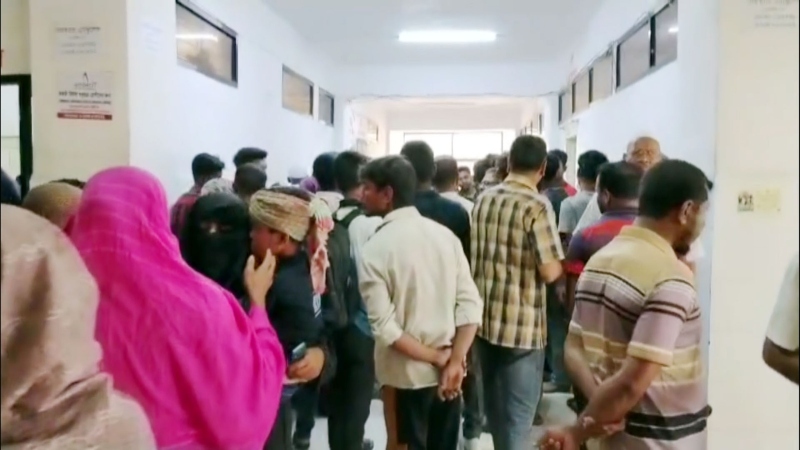 নড়াইলে দু’পক্ষের সংঘর্ষে ইউপি মেম্বার ও নারীসহ আহত ১৫