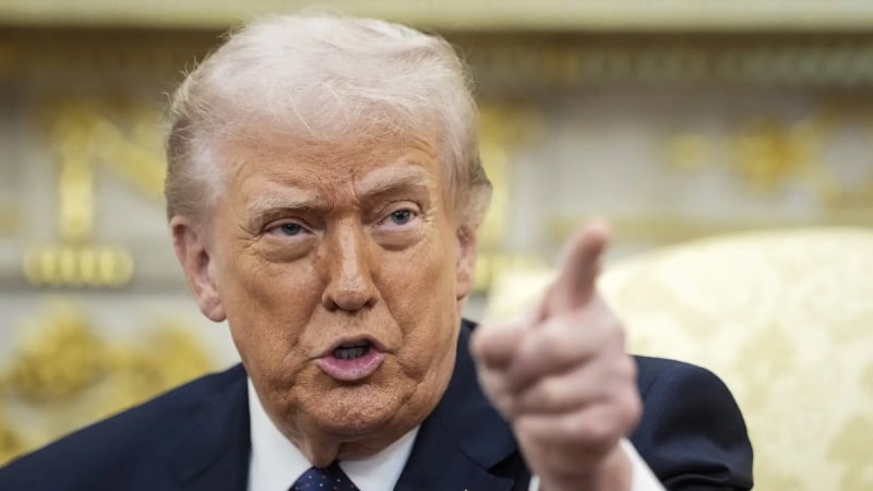 ফাঁদে ফেঁসে গেল ট্রাম্প!