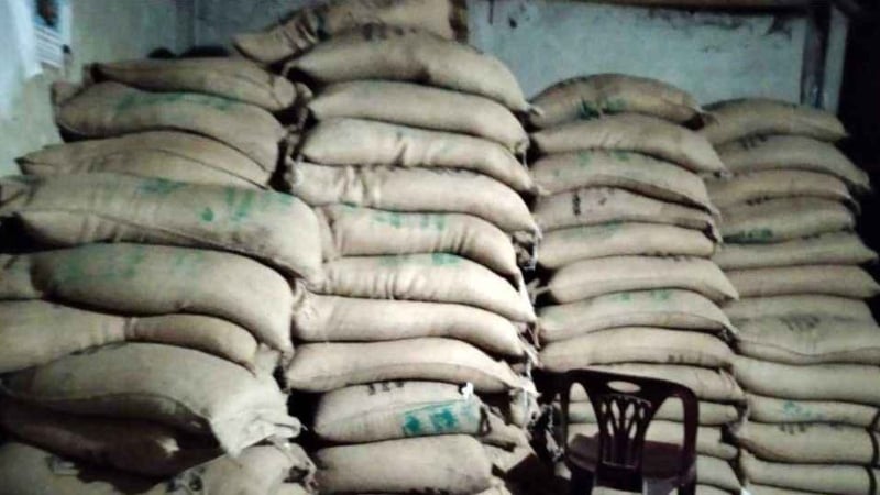 ভূরুঙ্গামারীতে বিপুল পরিমাণ ভিজিএফের চাল উদ্ধার, মালিক পলাতক