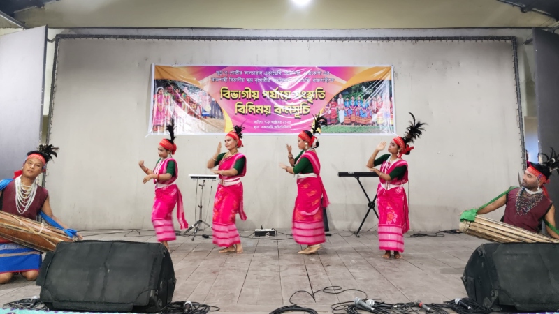 ক্ষুদ্র নৃ-গোষ্ঠীর নৃত্য-গানে রাজশাহীতে শুরু ‘সংস্কৃতি বিনিময় কর্মসূচি’