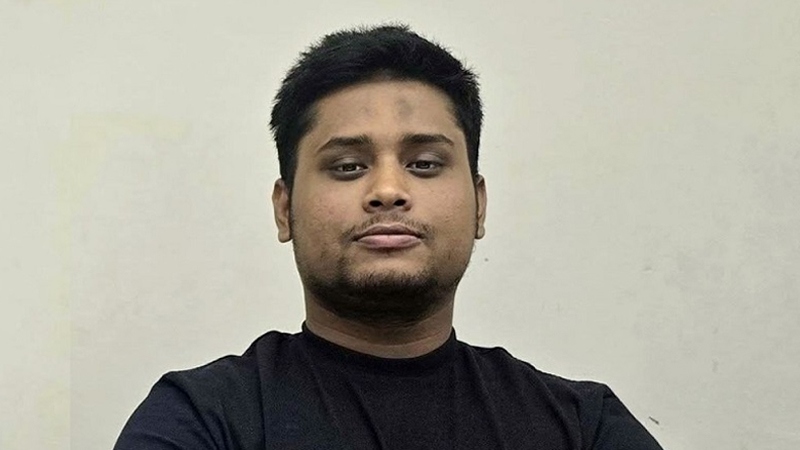 “আমার কাজের জন্য আমি দুঃখ প্রকাশ করছি” হাসনাত আবদুল্লাহ