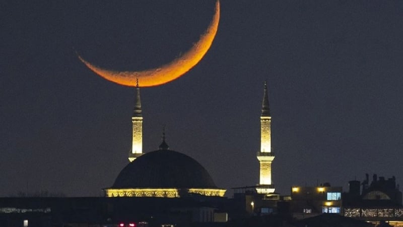 ঈদুল ফিতরের তারিখ ঘোষণা করল এক দেশ